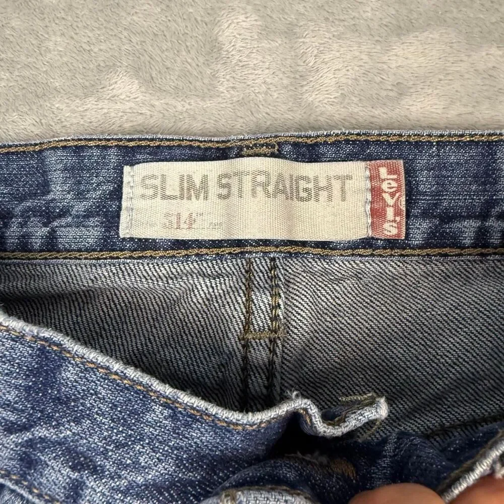 Levi-s Men's Blue and Navy Jeans
